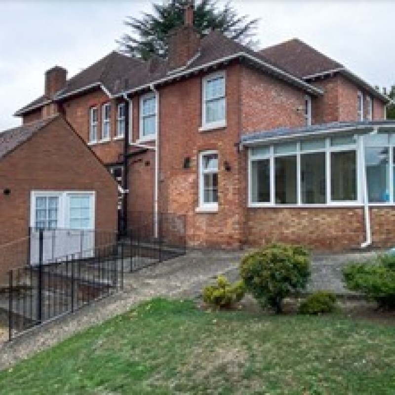 9 Rosemont Road to the rear