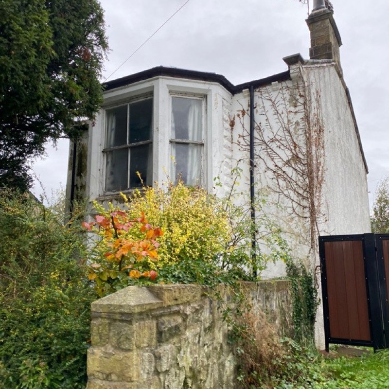 White House Henthorn Road